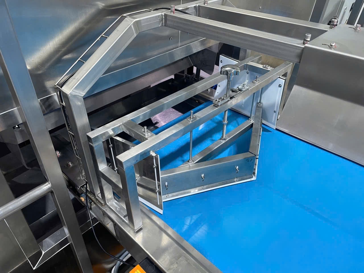 HỆ GẠT LIỆU BĂNG TẢI